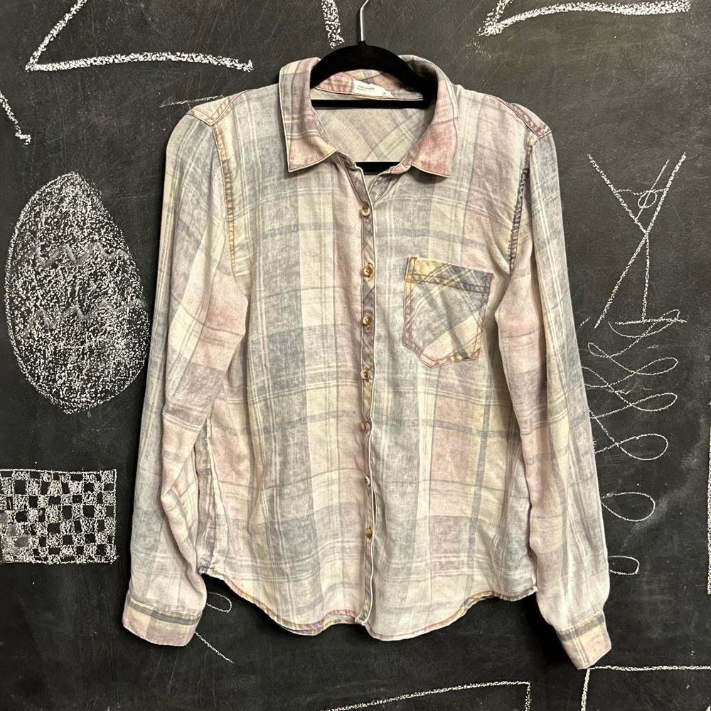 Maurices plaid long sleeve shirt